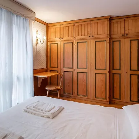 Cozy 3 Bedroom With Access To Garden Daire